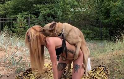 Sex Chó Địt Cô Chủ Ngoài Công Viên Vì Quá Nứng
